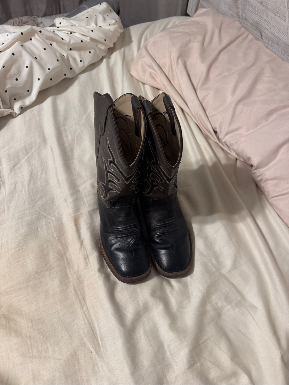 Old West Black and Brown Western Cowboy Boots